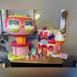 Hasbro My Little Pony Ponyville Pinkie Pie Ballon House,2006 Sweet Shoppe & Figs